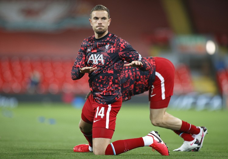 哈曼：拜仁仍是欧冠冠军的重要竞争者，战胜大巴黎是一种警告（哈曼：拜仁依旧是欧冠夺冠热门，击败巴黎是一记警钟）