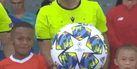 巴塞罗那迎战特内里费：女子足球联赛的巅峰对决