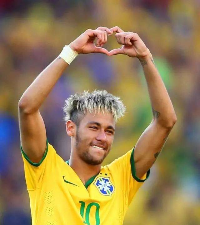 18岁210天，杨铭锐超越朱鹏宇成为英博最年轻的中超进球球员