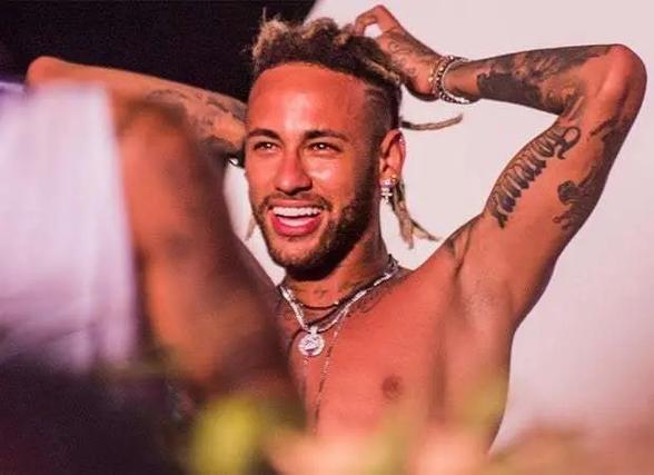 世欧预战报：詹姆斯一击制胜，威尔士1-0险胜列支敦士登（世预赛欧洲区战报：詹姆斯一锤定音，威尔士1-0险胜列支敦士登）