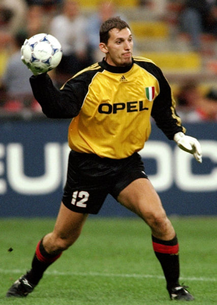 英媒预测：哈兰德30岁可超希勒成第一人 终局英超389球