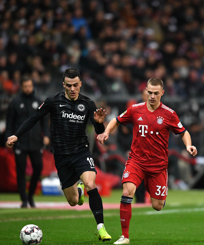 电讯报：穆阿尼佩戴定制面具参加训练，出战阿森纳成疑（电讯报：穆阿尼戴特制面罩参加训练，能否出战阿森纳成疑）