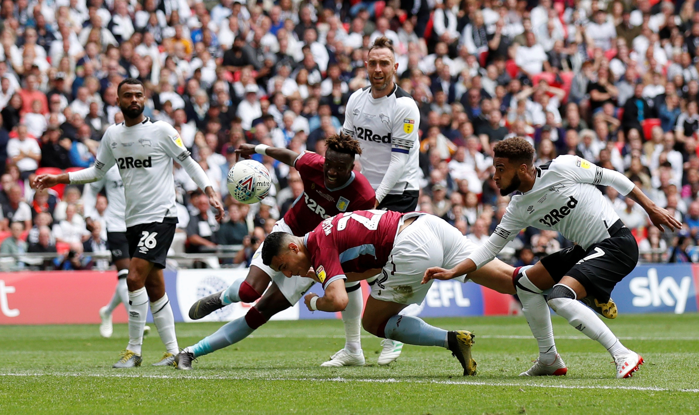 英超官方：巴恩斯、吉马良斯均不越位，纽卡进球有效判罚无误（英超官方确认：巴恩斯与吉马良斯未越位，纽卡进球判罚正确）