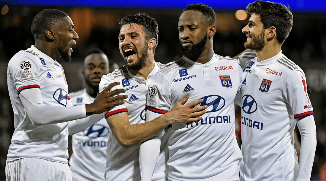 东体：阿苏埃最快16日返回上海，陈晋一最早19日归队